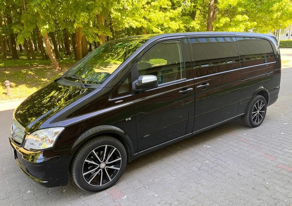 Mercedes-Benz Viano cena 109900 przebieg: 225900, rok produkcji 2013 z Bobowa małe 301